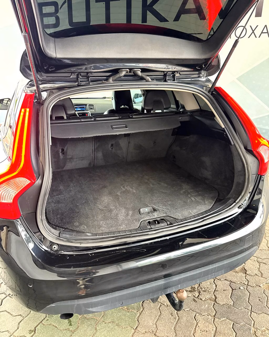 Volvo V60 фото 14