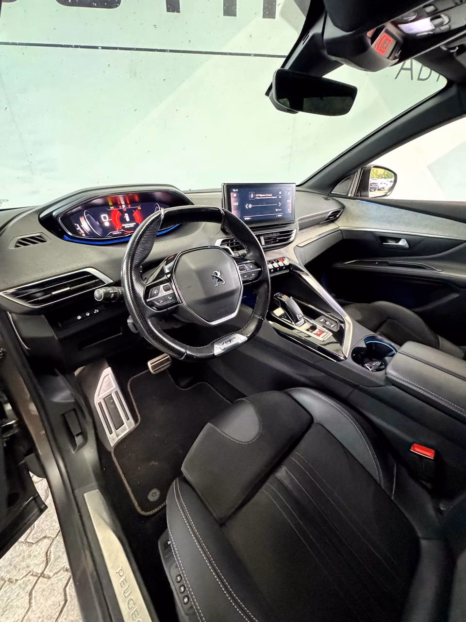 Peugeot 5008 фото 12