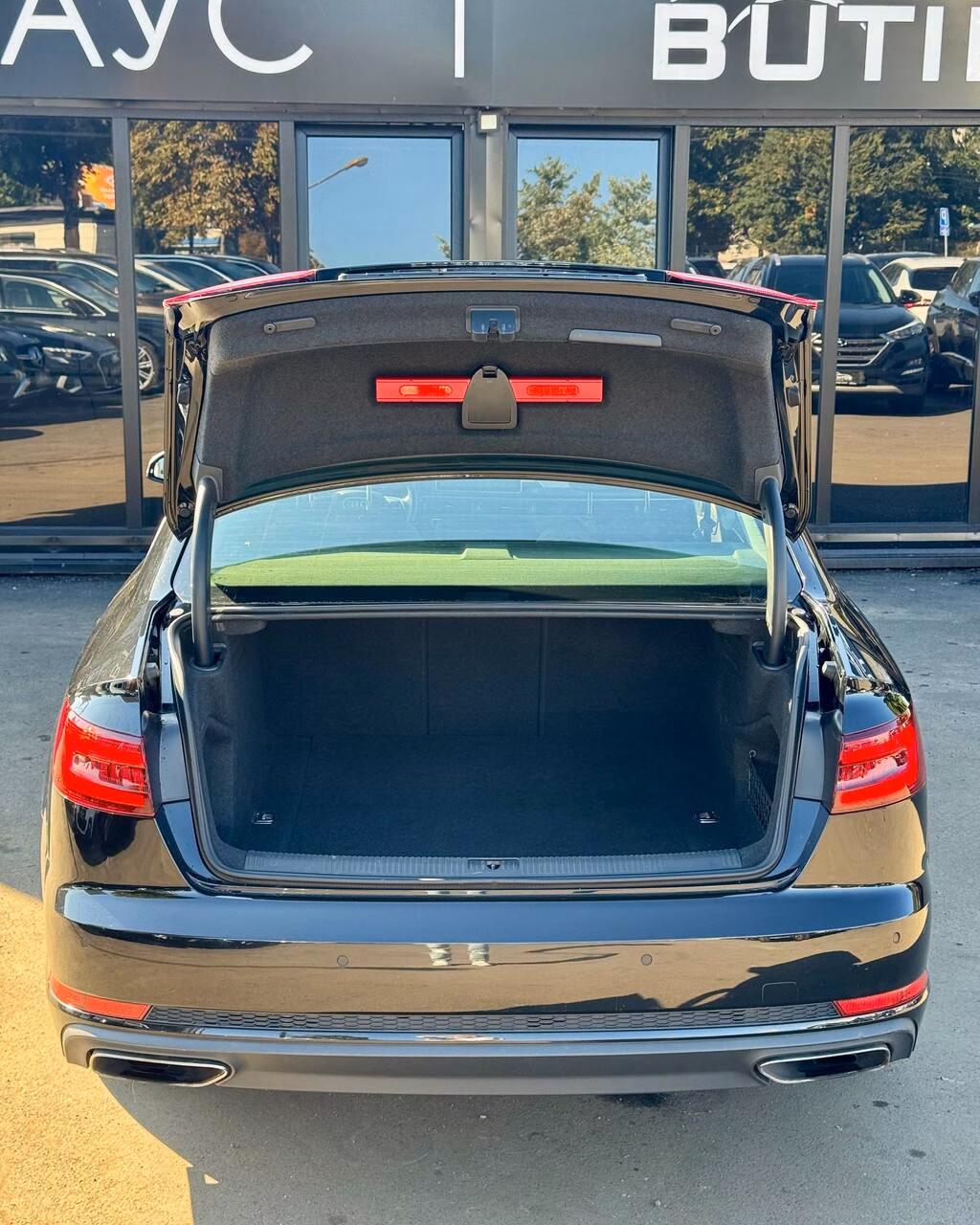 Audi A4 фото 14