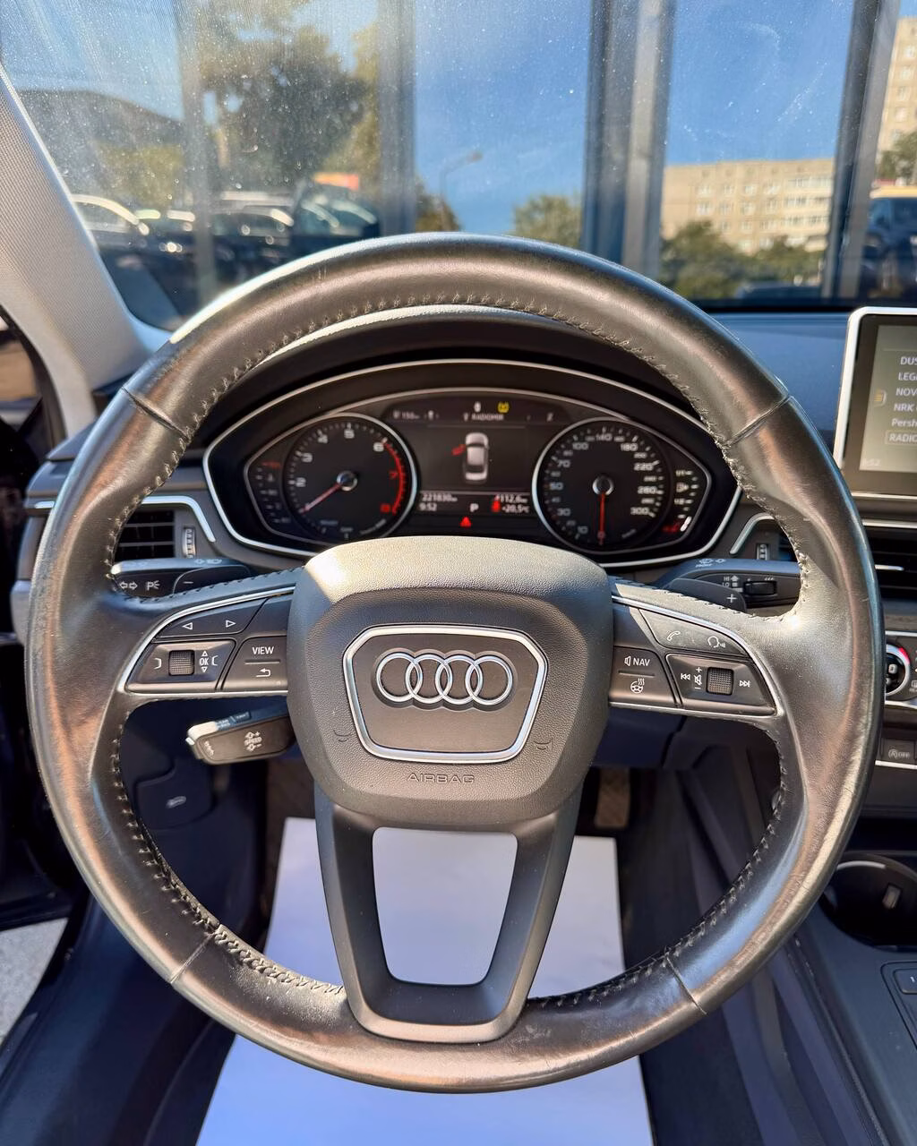 Audi A4 фото 15