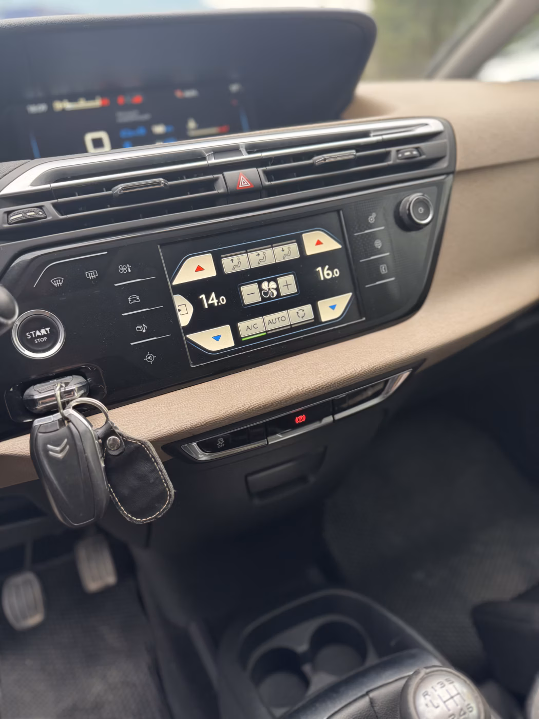 Citroen C4 Picasso фото 10