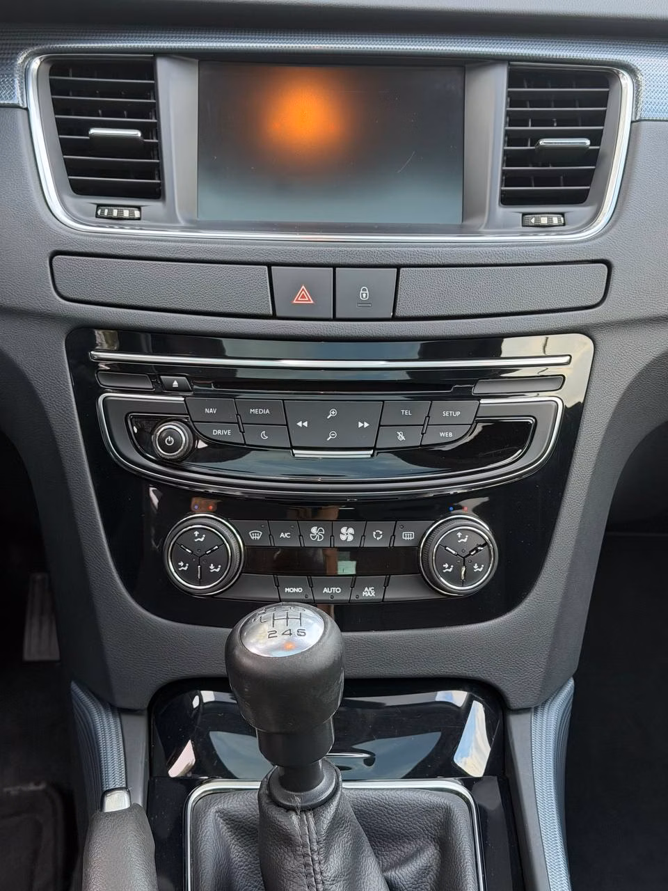 Peugeot 508 фото 14
