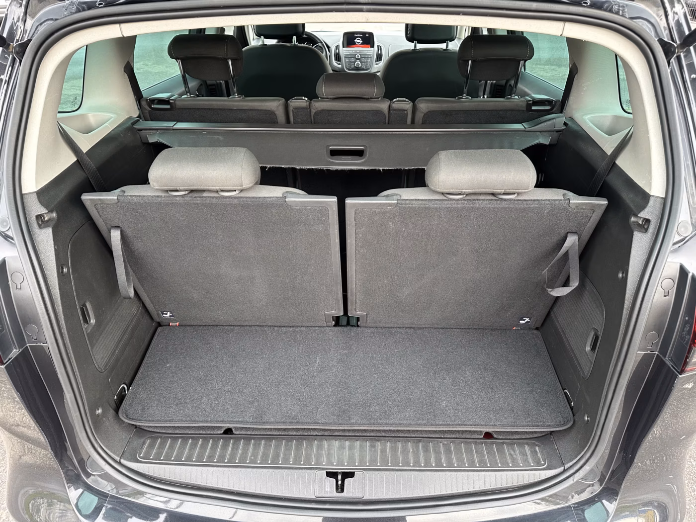 Opel Zafira фото 10