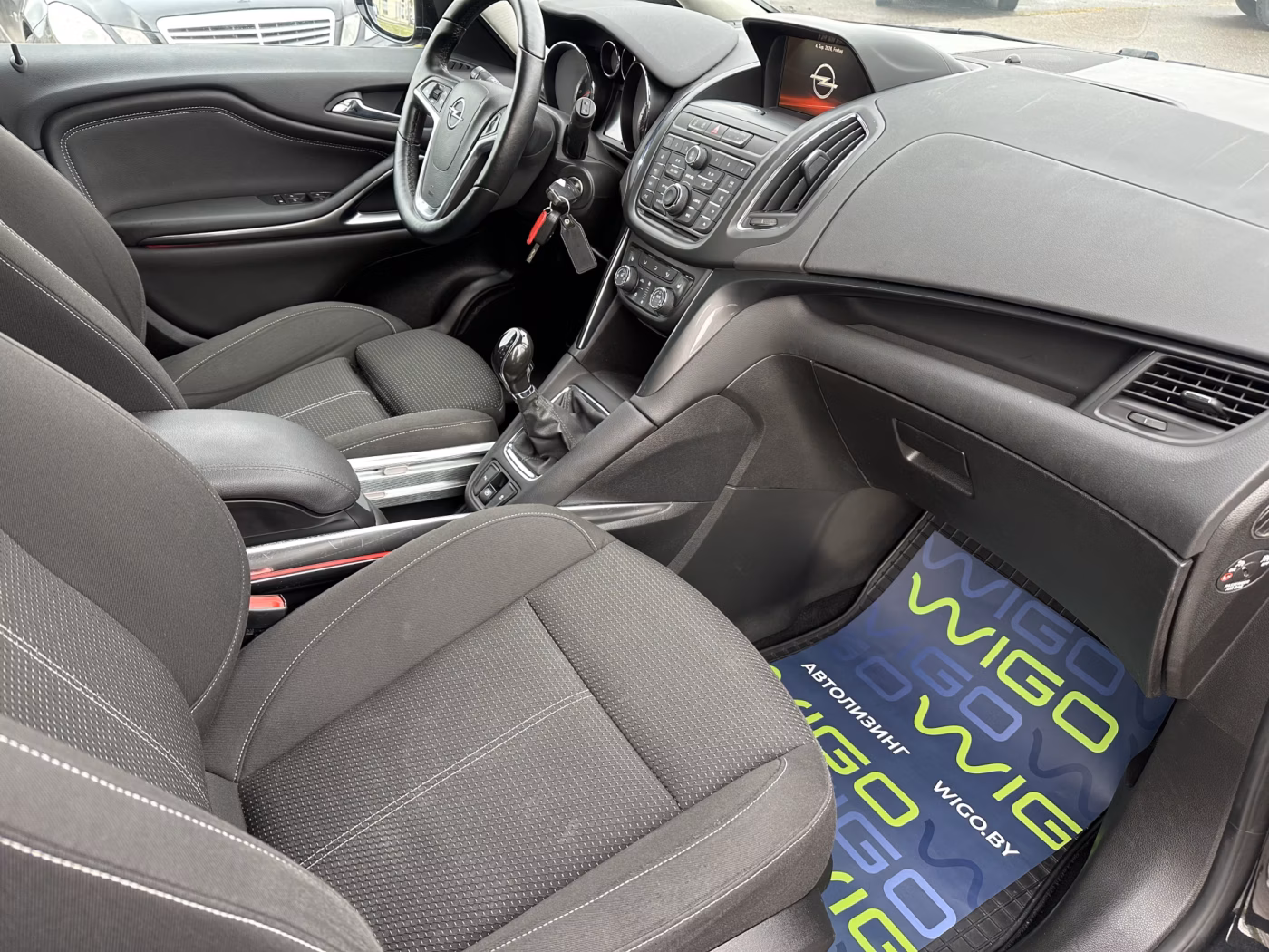 Opel Zafira фото 12