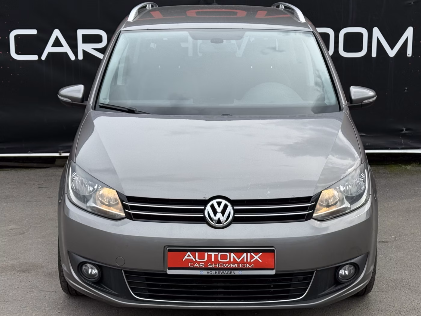 Volkswagen Touran фото 2