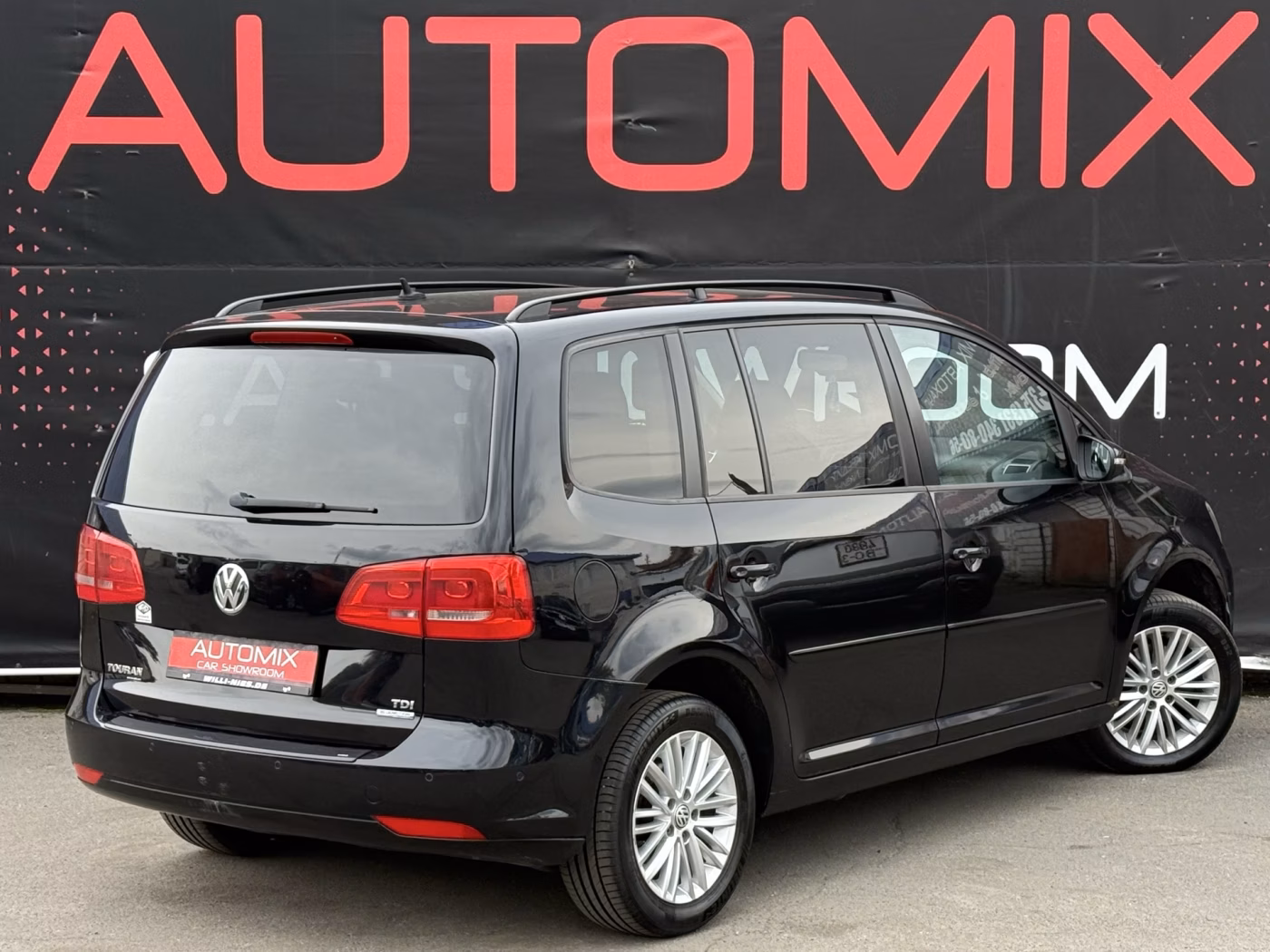 Volkswagen Touran фото 6