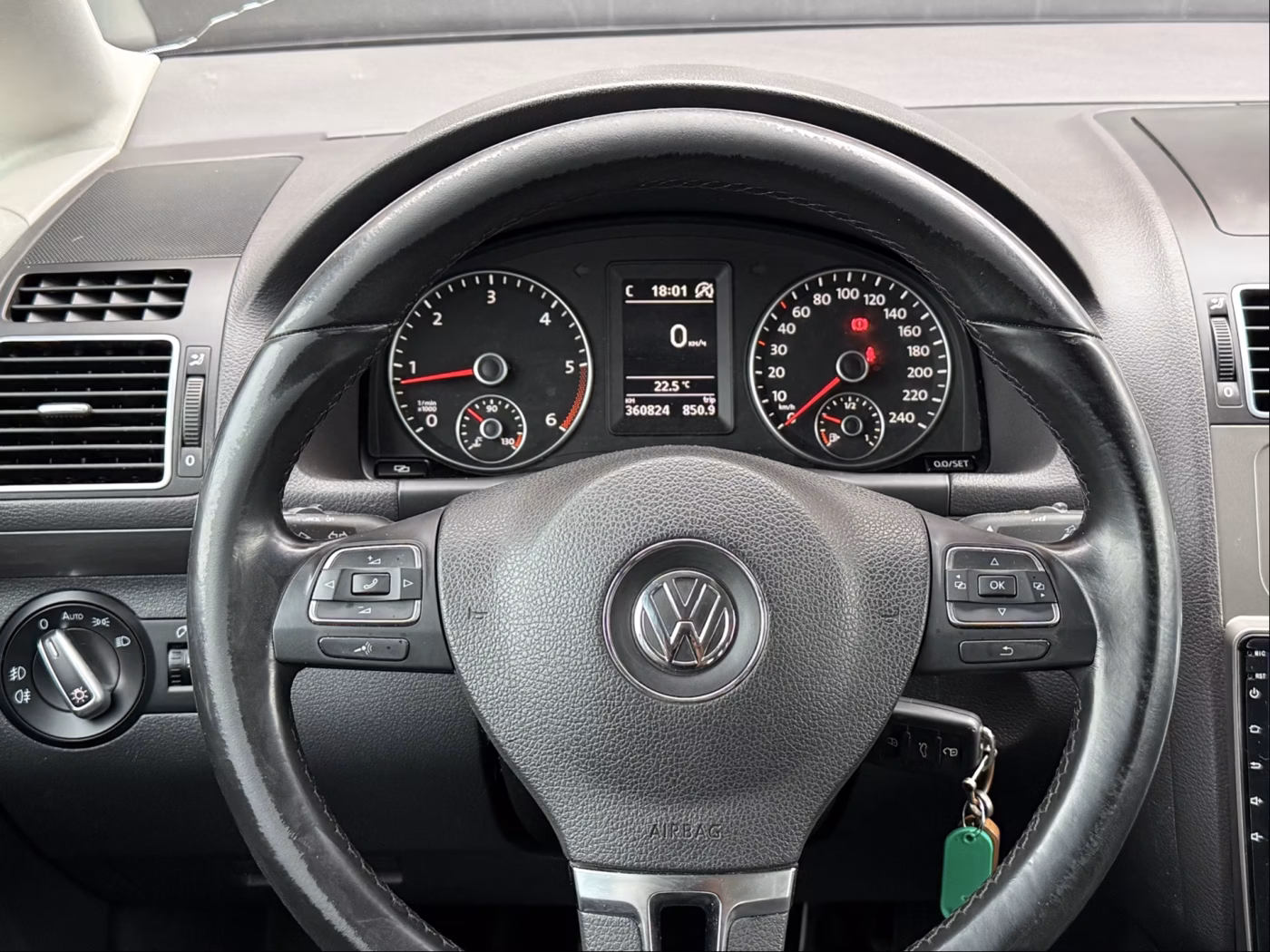 Volkswagen Touran фото 12