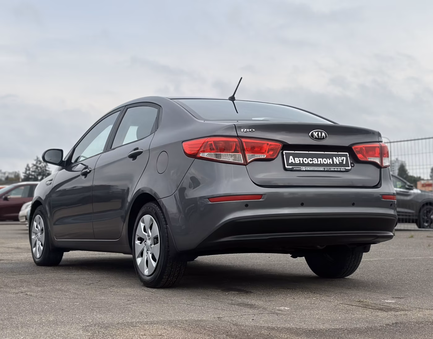 Kia Rio фото 7
