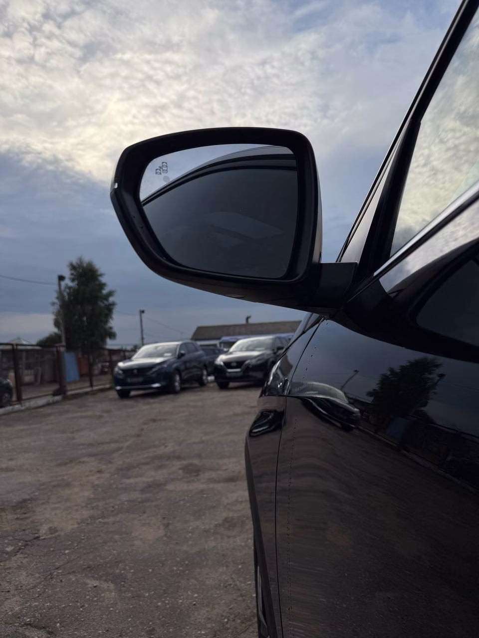 Peugeot 5008 фото 12