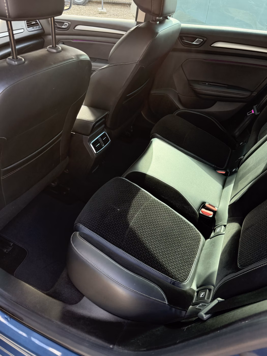 Renault Megane фото 8