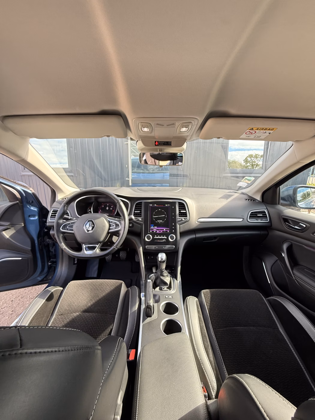 Renault Megane фото 9