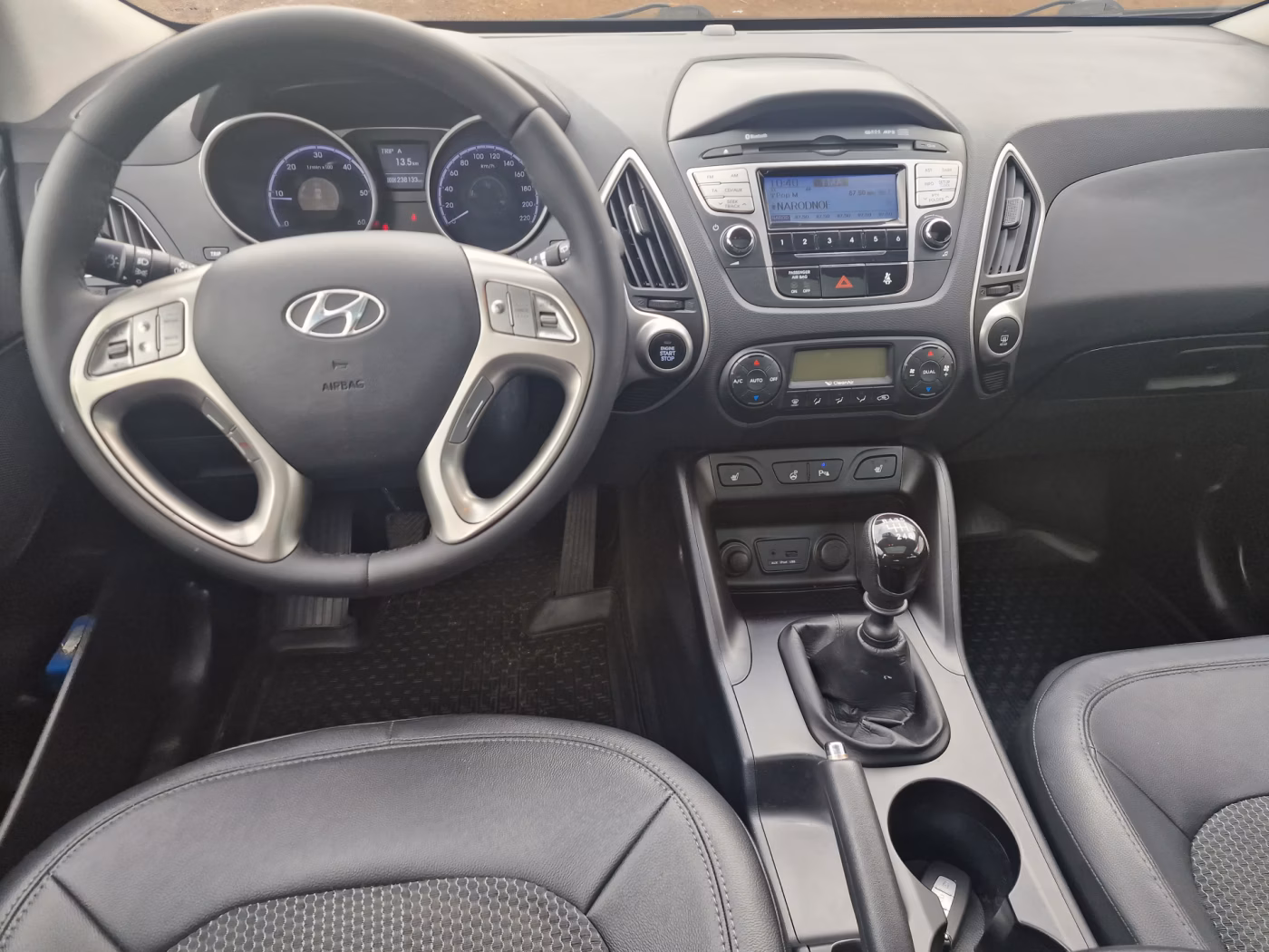 Hyundai ix35 фото 10