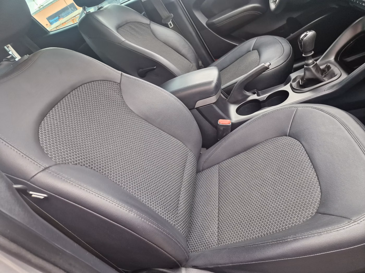 Hyundai ix35 фото 20