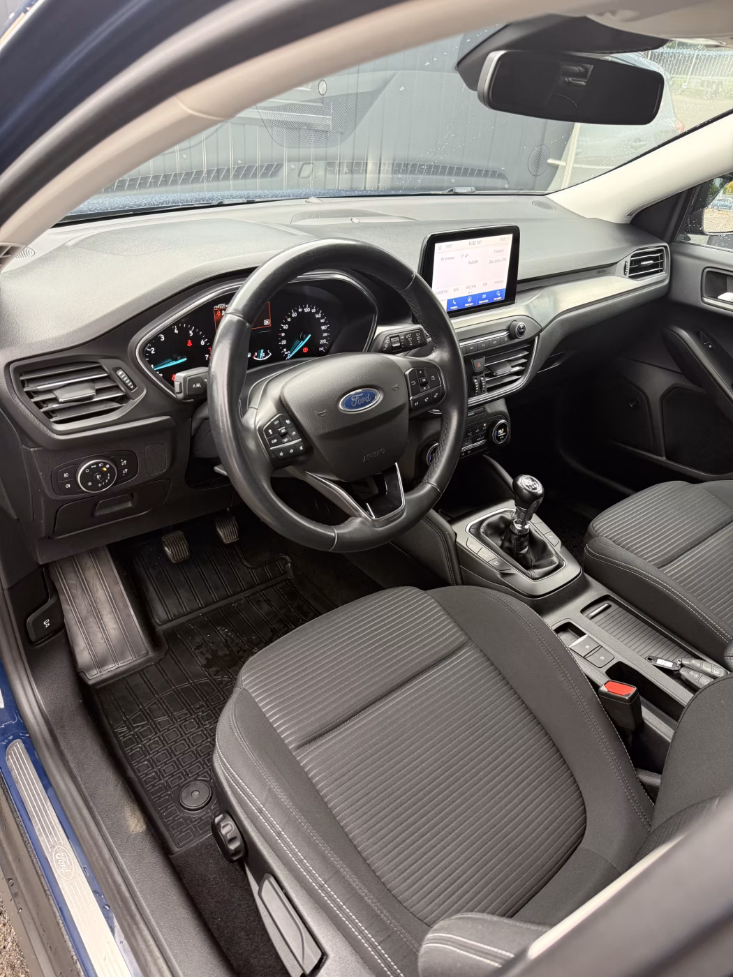 Ford Focus фото 7