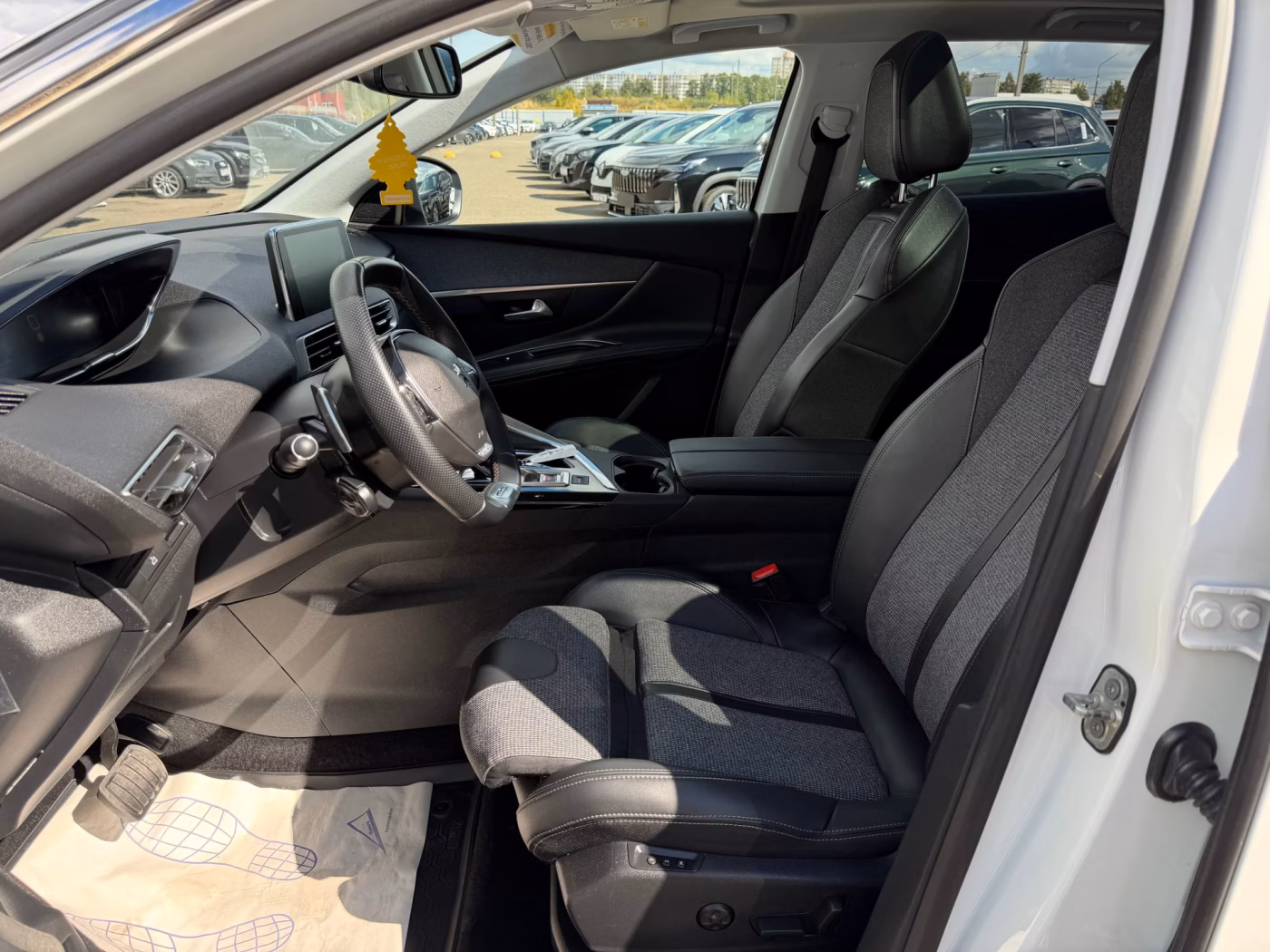 Peugeot 3008 фото 19