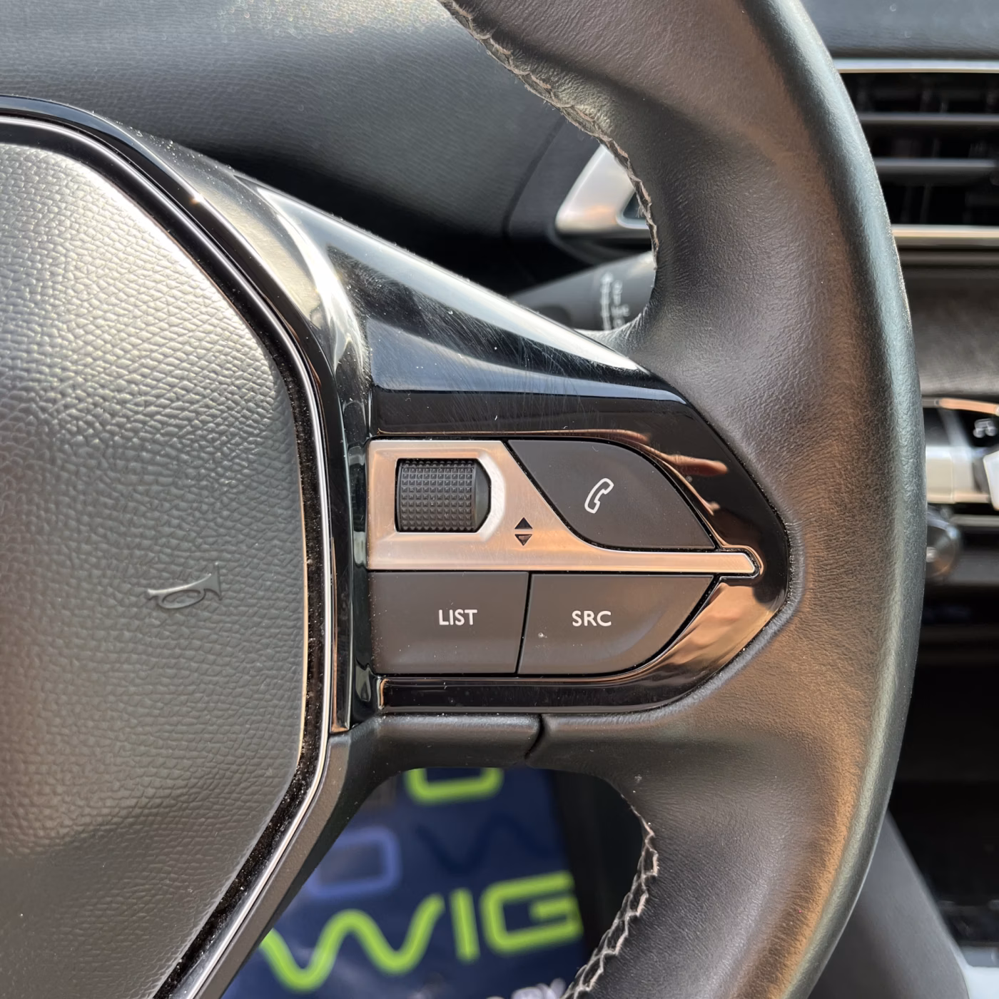 Peugeot 5008 фото 14