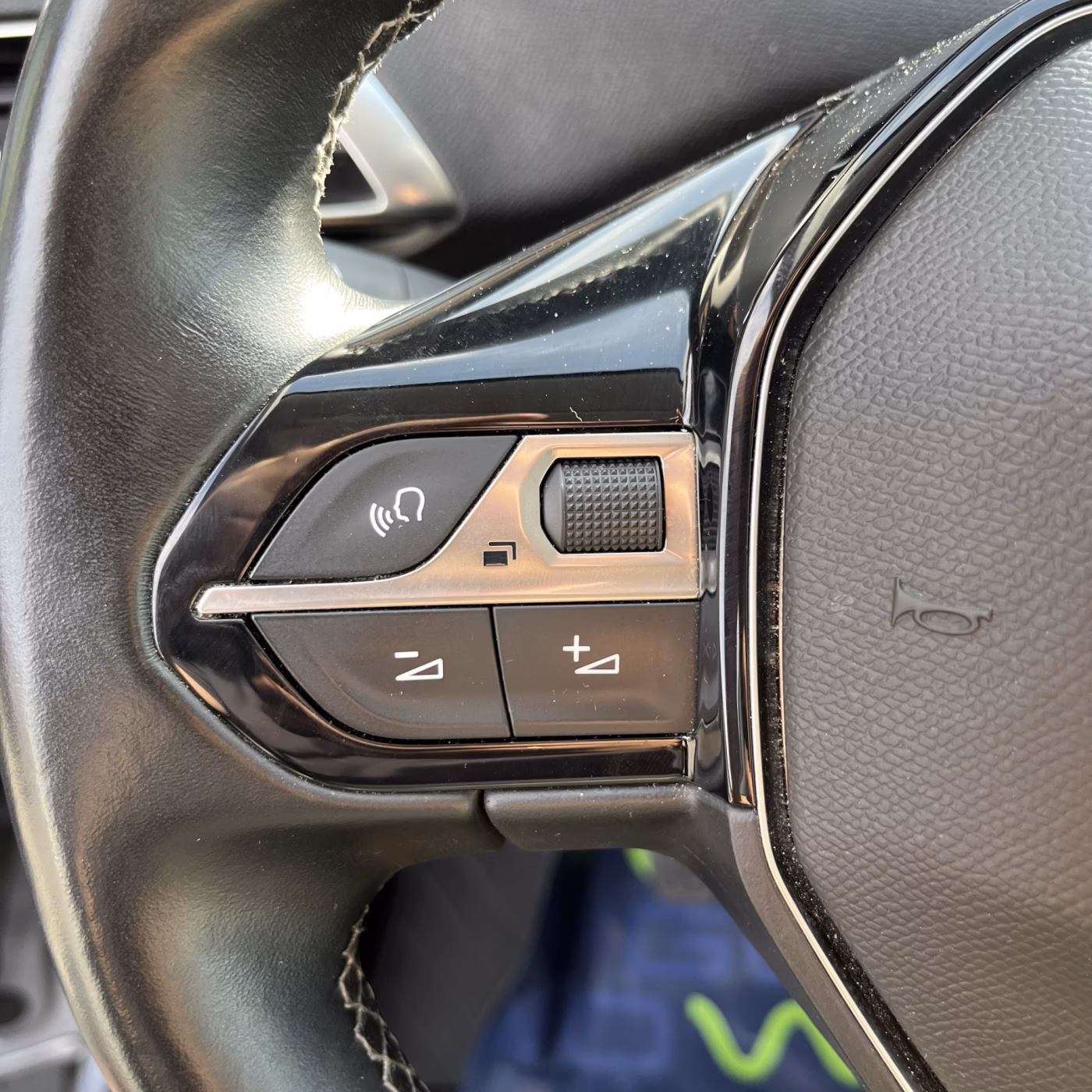 Peugeot 5008 фото 15