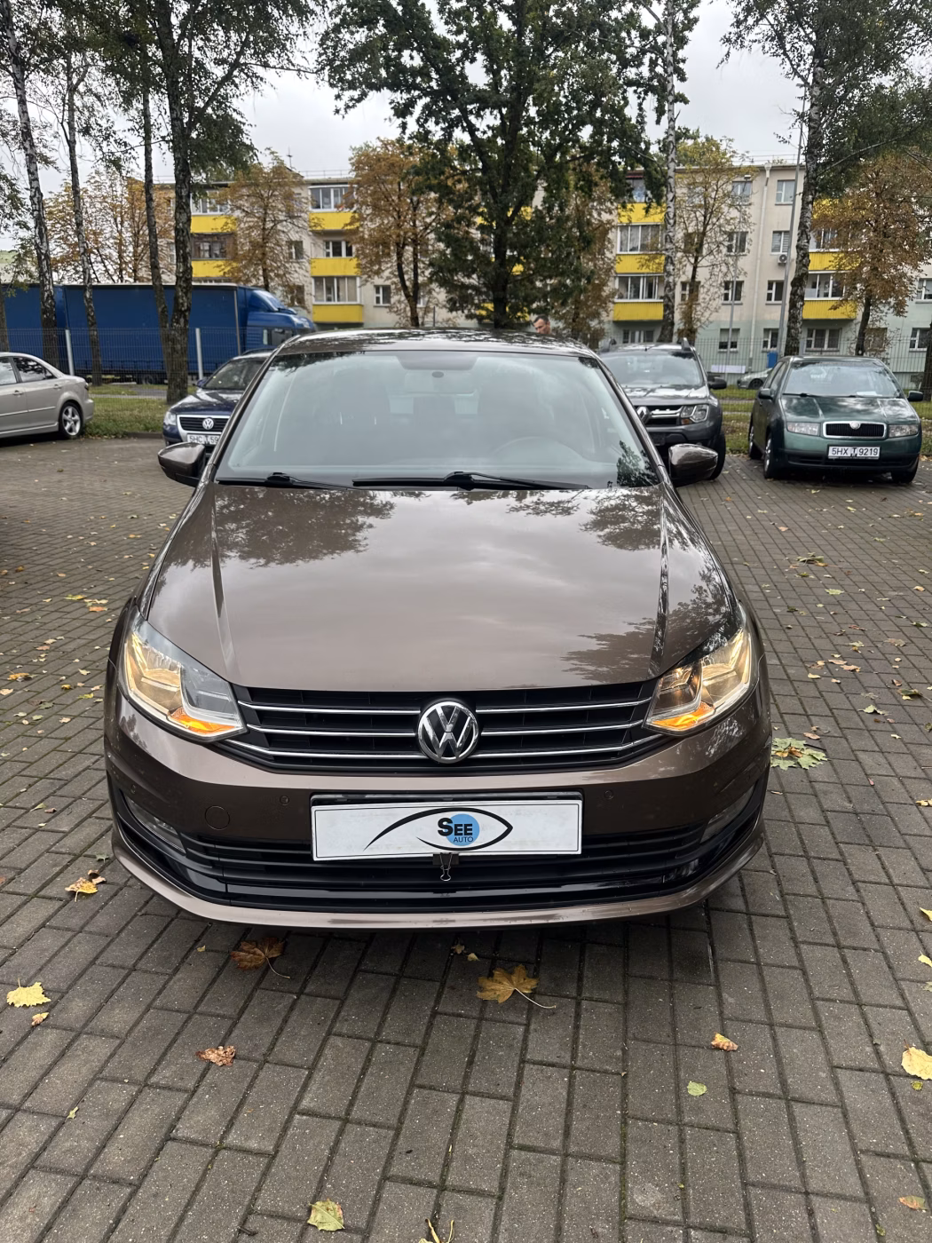 Volkswagen Polo Sedan фото 2