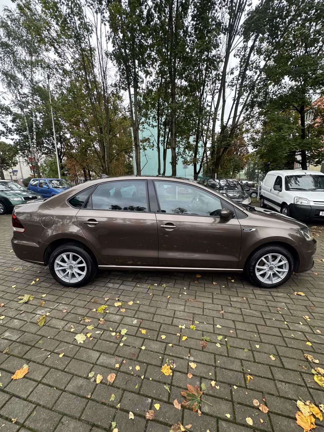 Volkswagen Polo Sedan фото 6