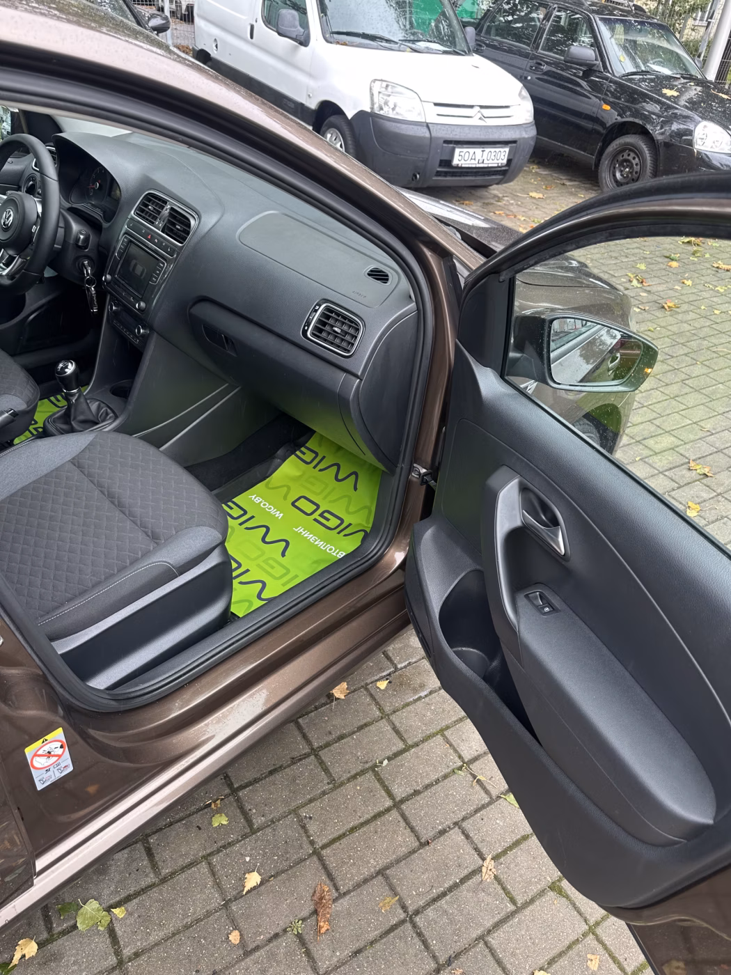 Volkswagen Polo Sedan фото 17