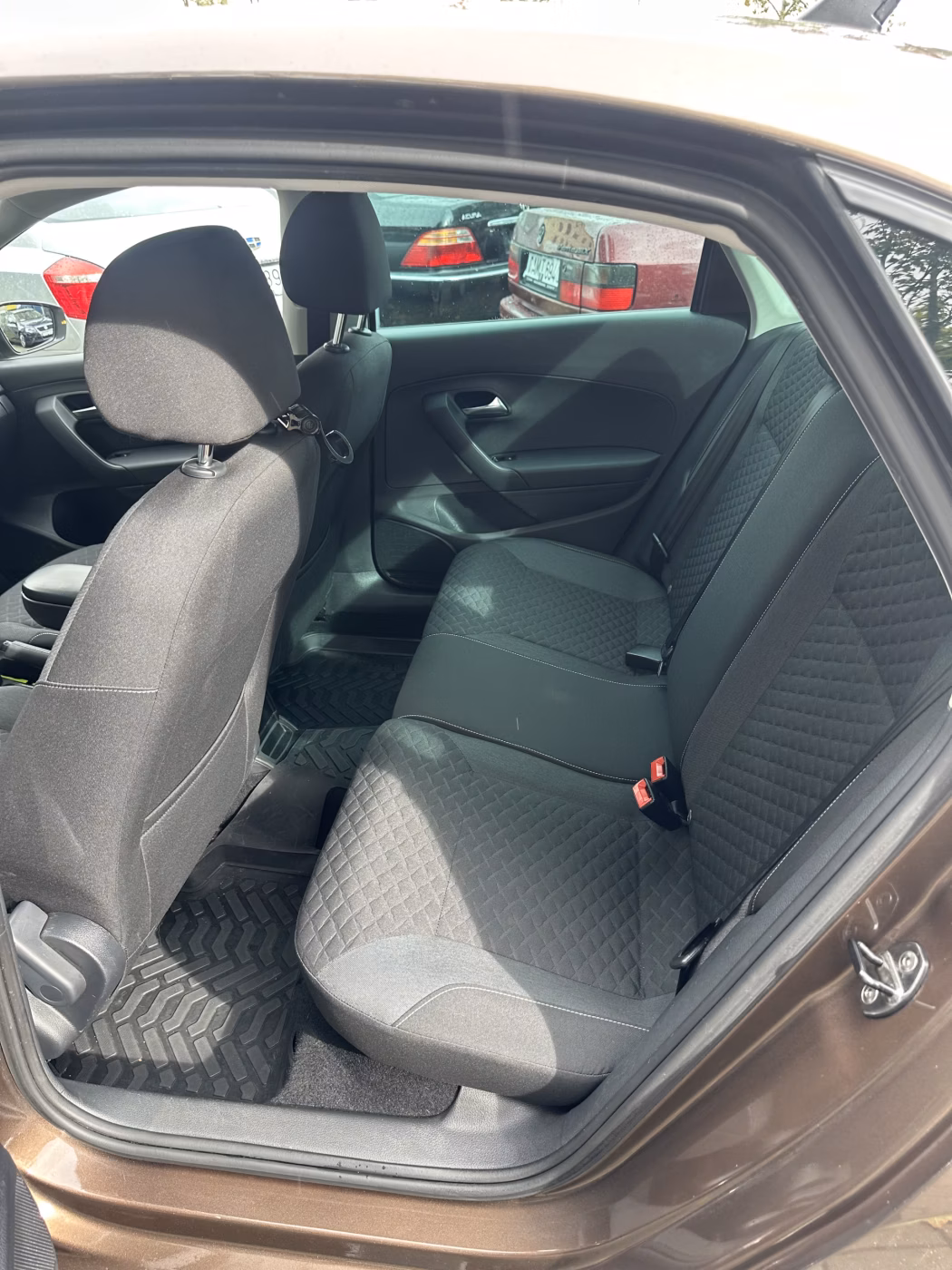 Volkswagen Polo Sedan фото 19