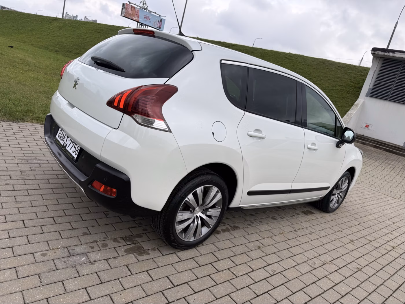 Peugeot 3008 фото 12