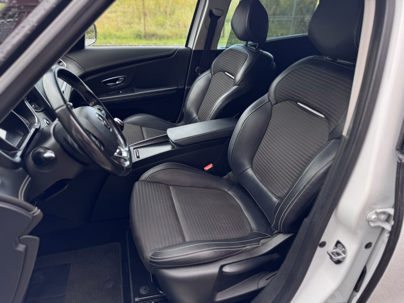 Renault Scenic фото 14
