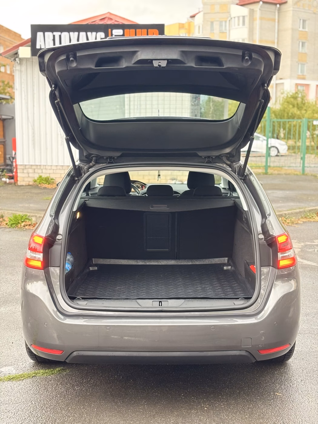 Peugeot 308 фото 7
