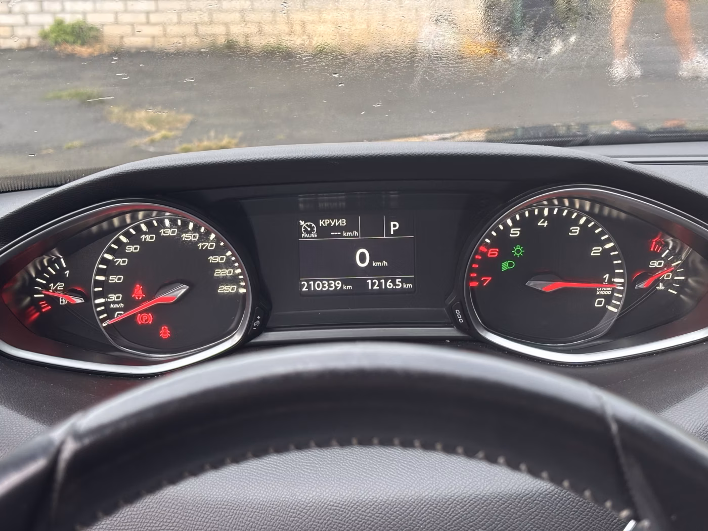 Peugeot 308 фото 12