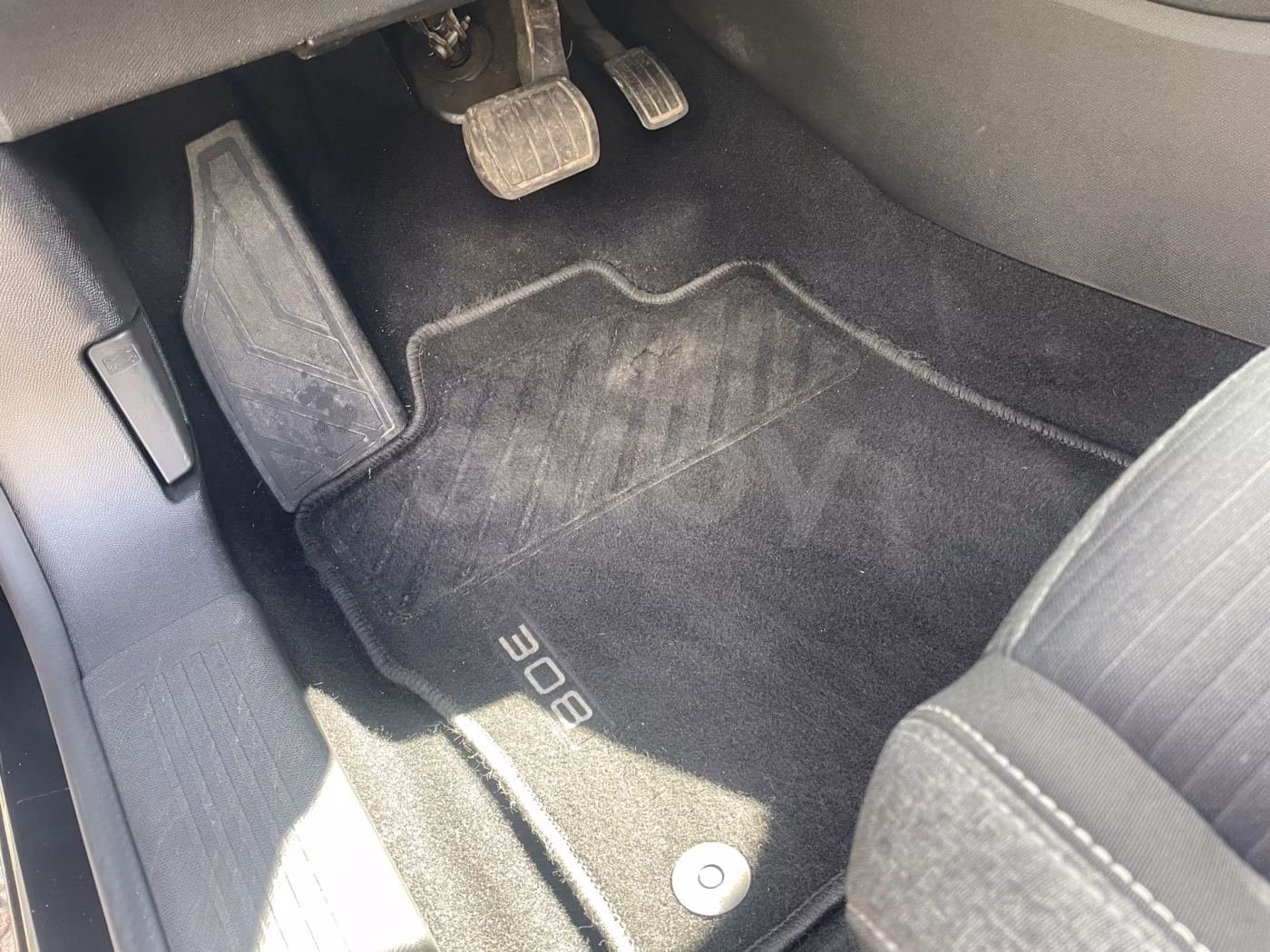 Peugeot 308 фото 17