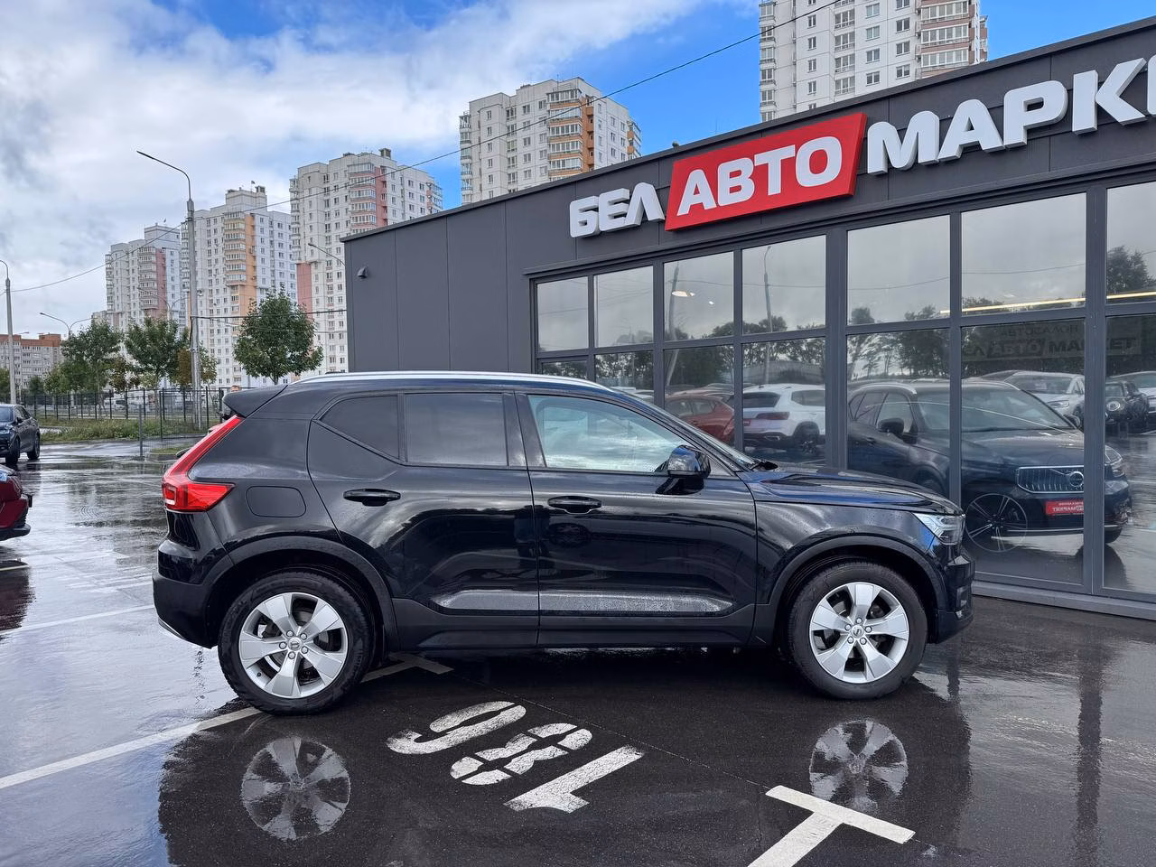 Volvo XC40 фото 4