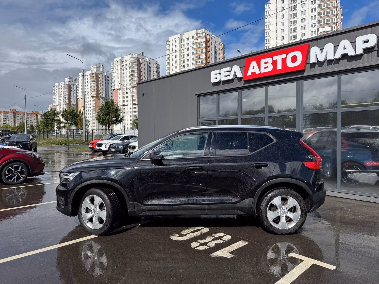Volvo XC40 фото 8