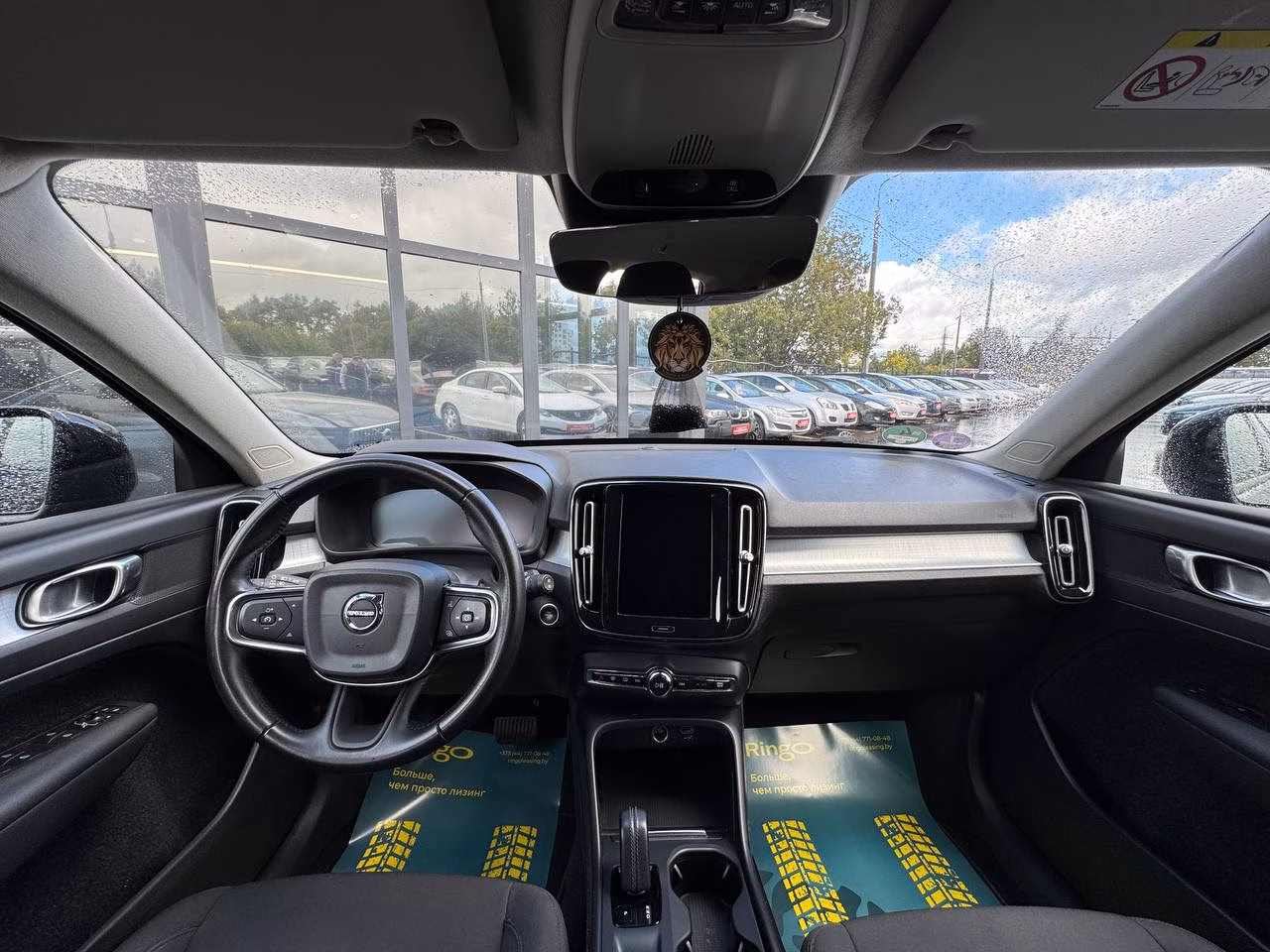Volvo XC40 фото 13