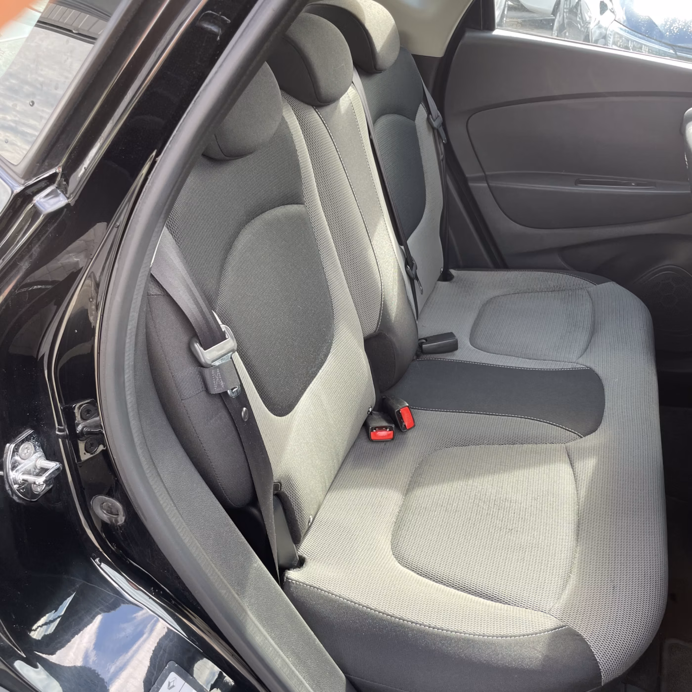 Renault Captur фото 19