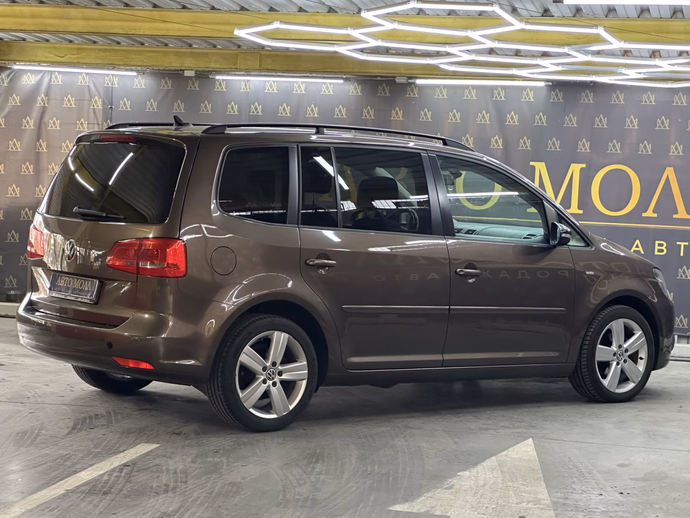 Volkswagen Touran фото 9