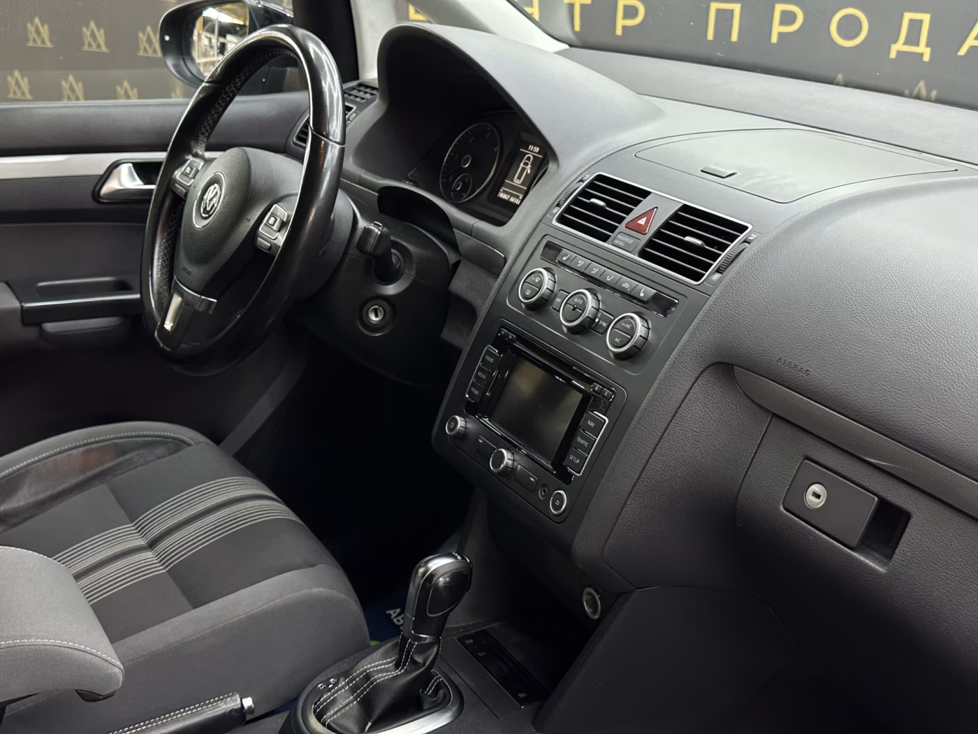 Volkswagen Touran фото 11