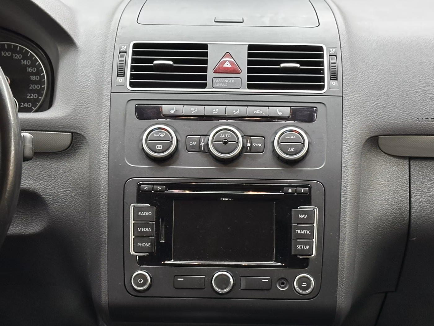 Volkswagen Touran фото 13