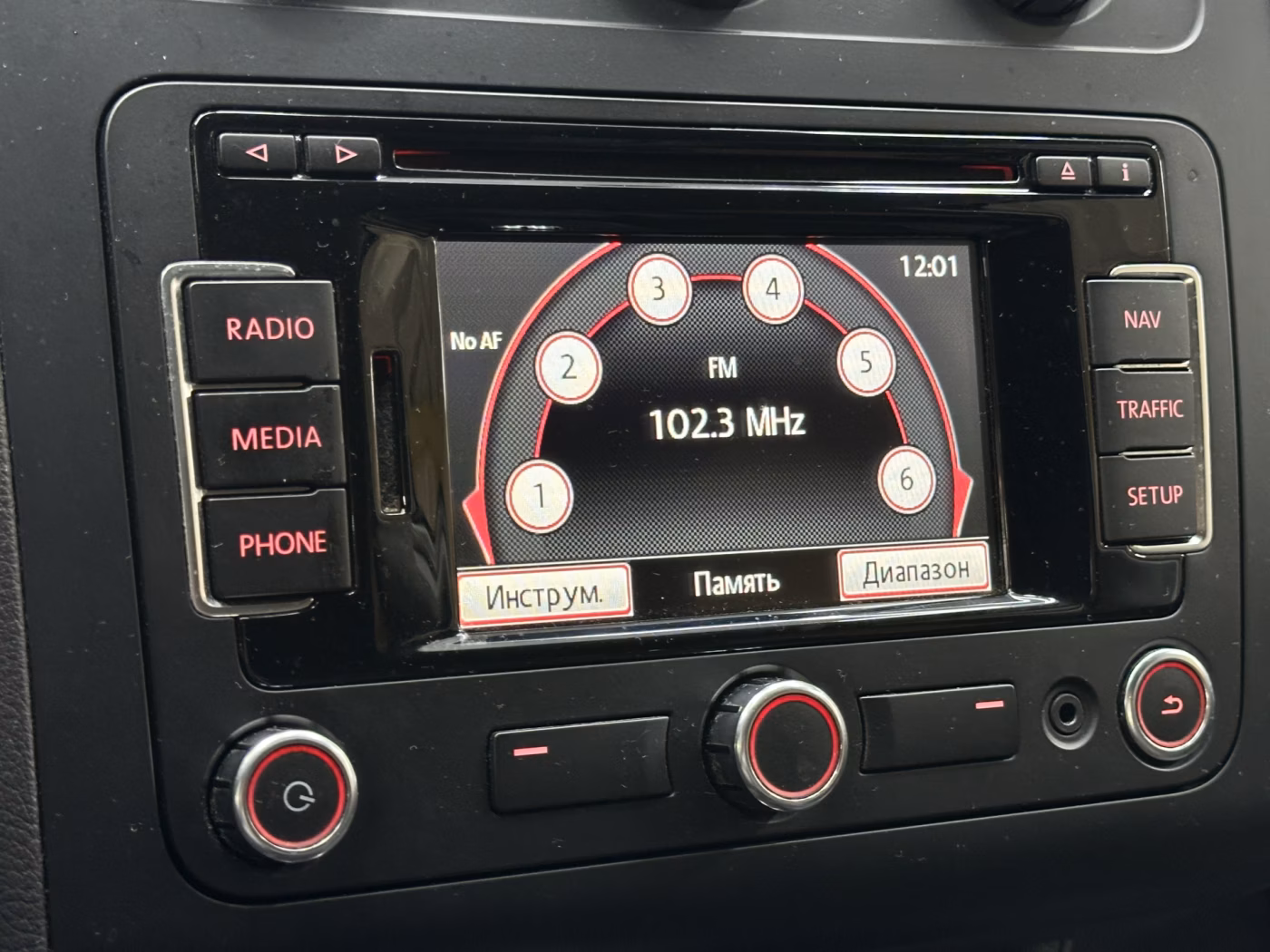 Volkswagen Touran фото 15