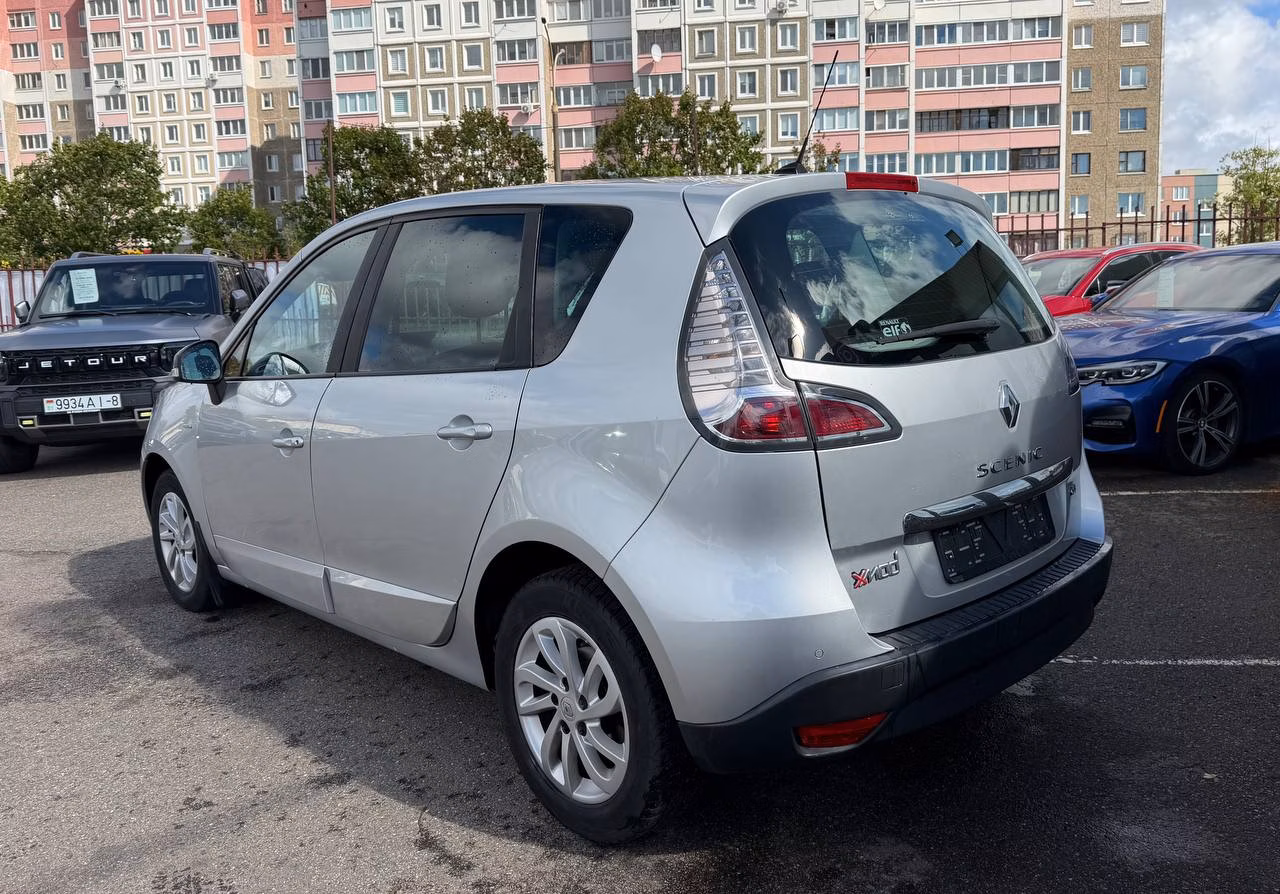 Renault Scenic фото 6