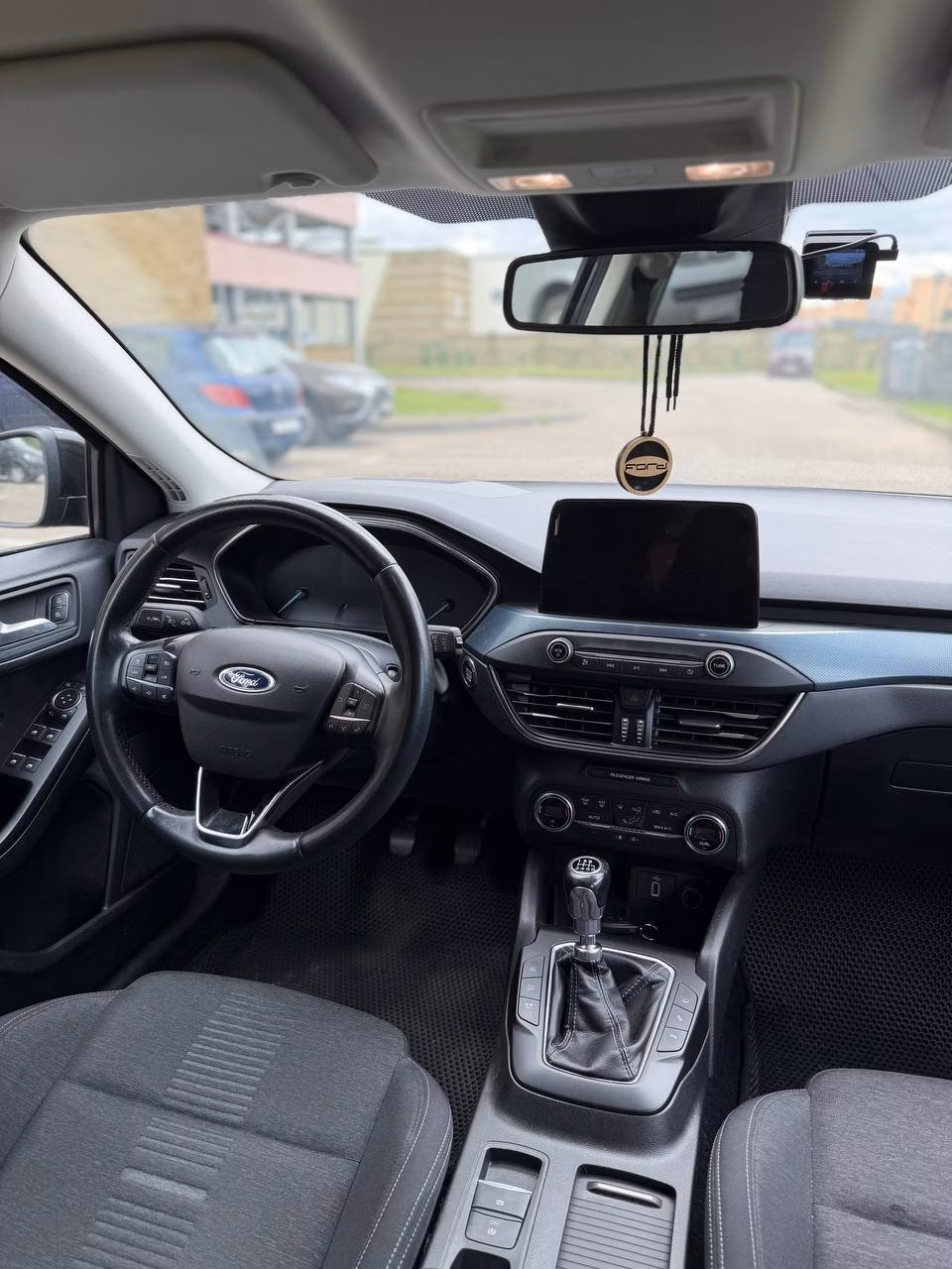 Ford Focus фото 16