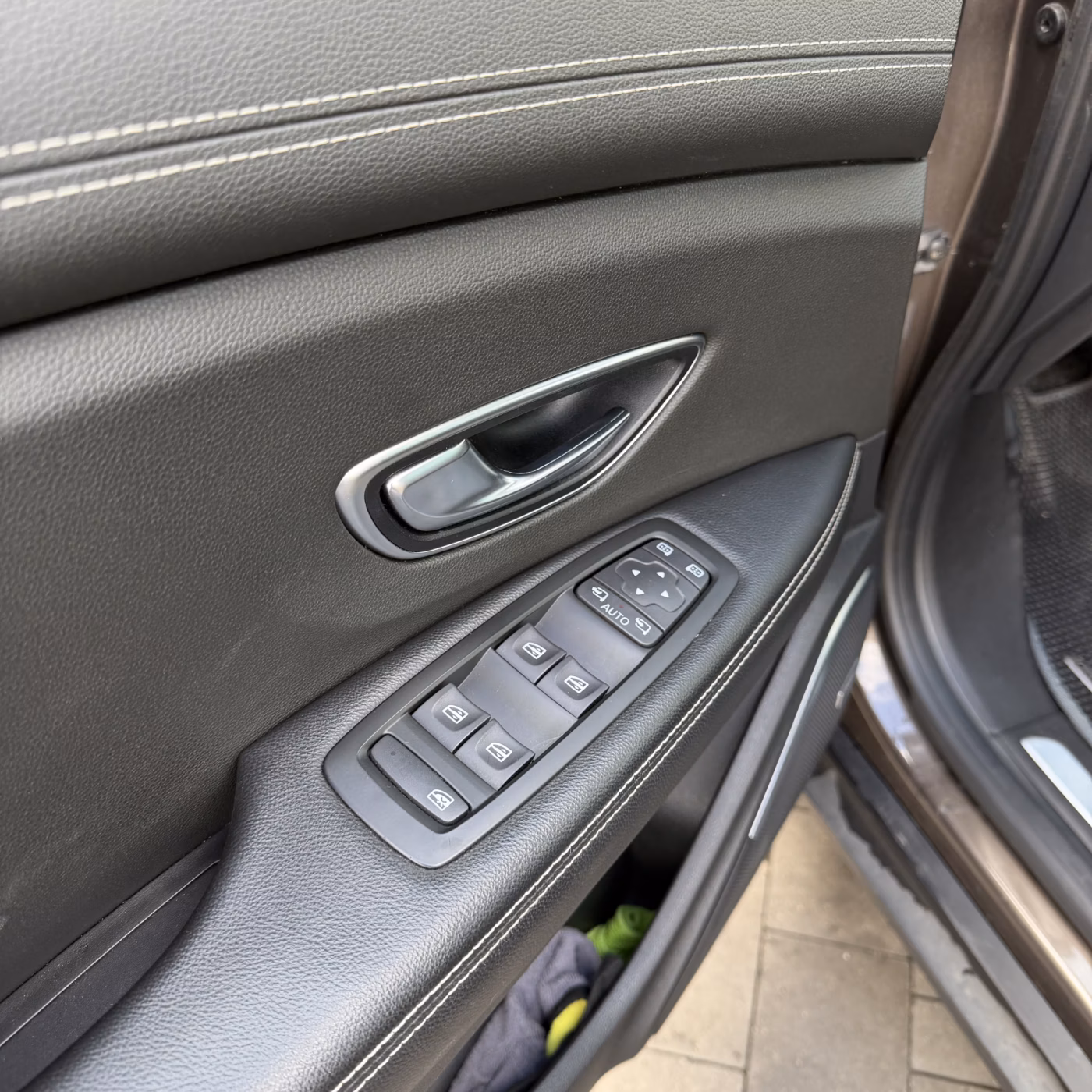 Renault Scenic фото 11