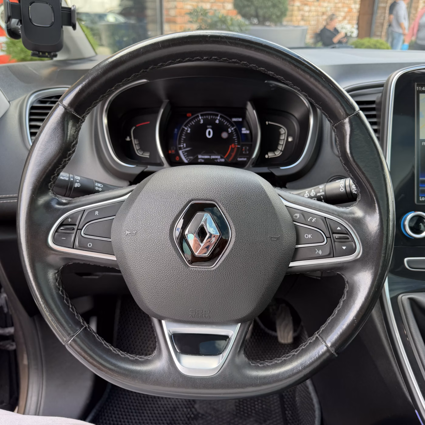 Renault Scenic фото 12