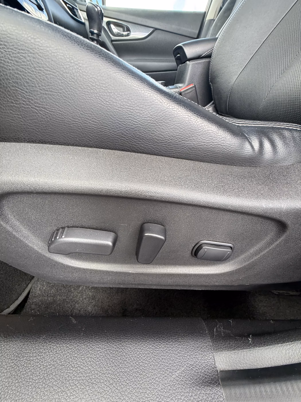 Nissan X-Trail фото 10