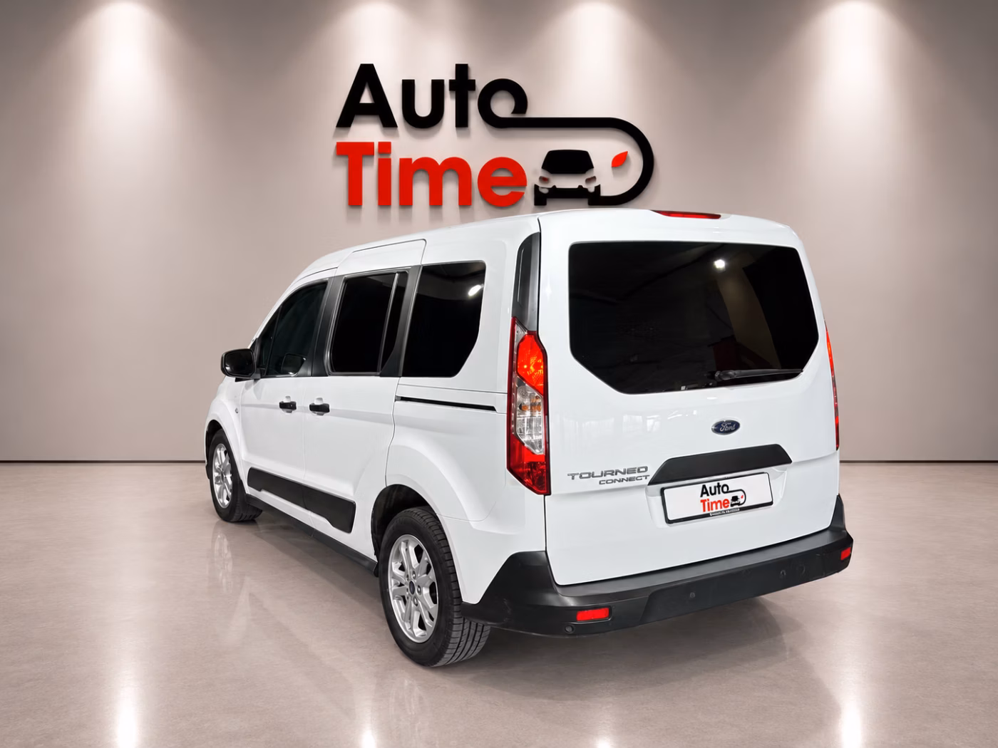 Ford Tourneo Connect фото 6