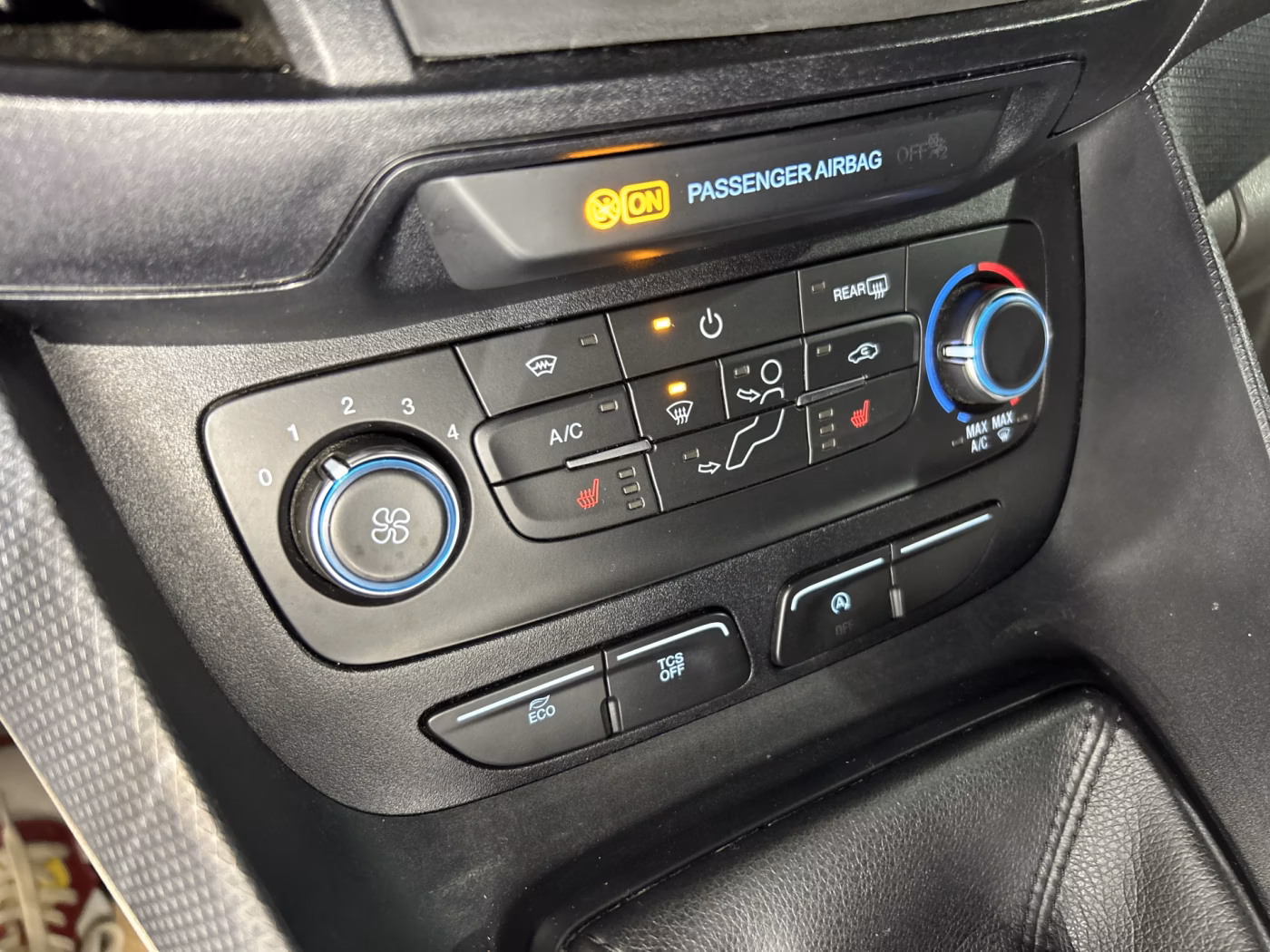 Ford Tourneo Connect фото 12