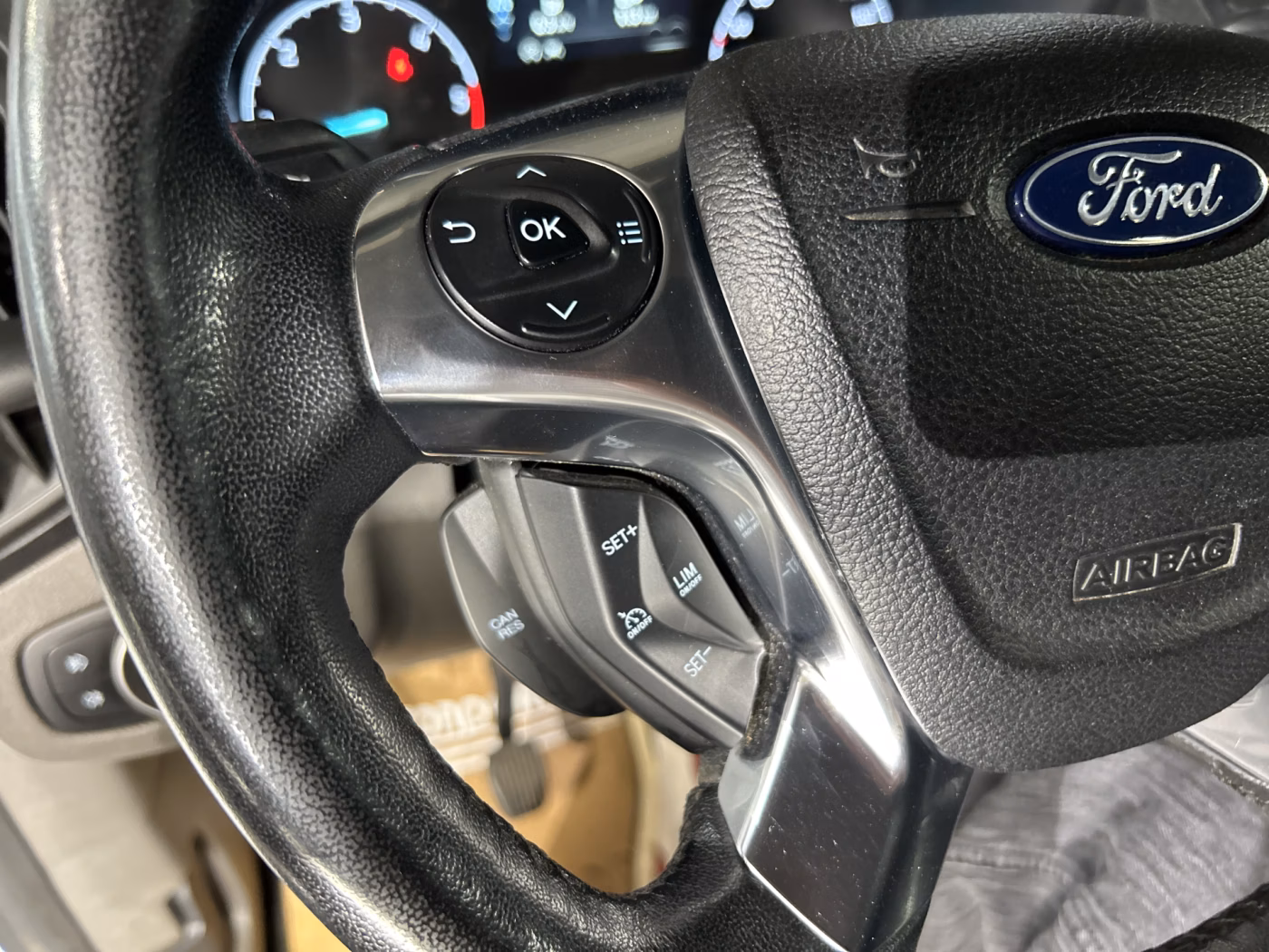 Ford Tourneo Connect фото 14