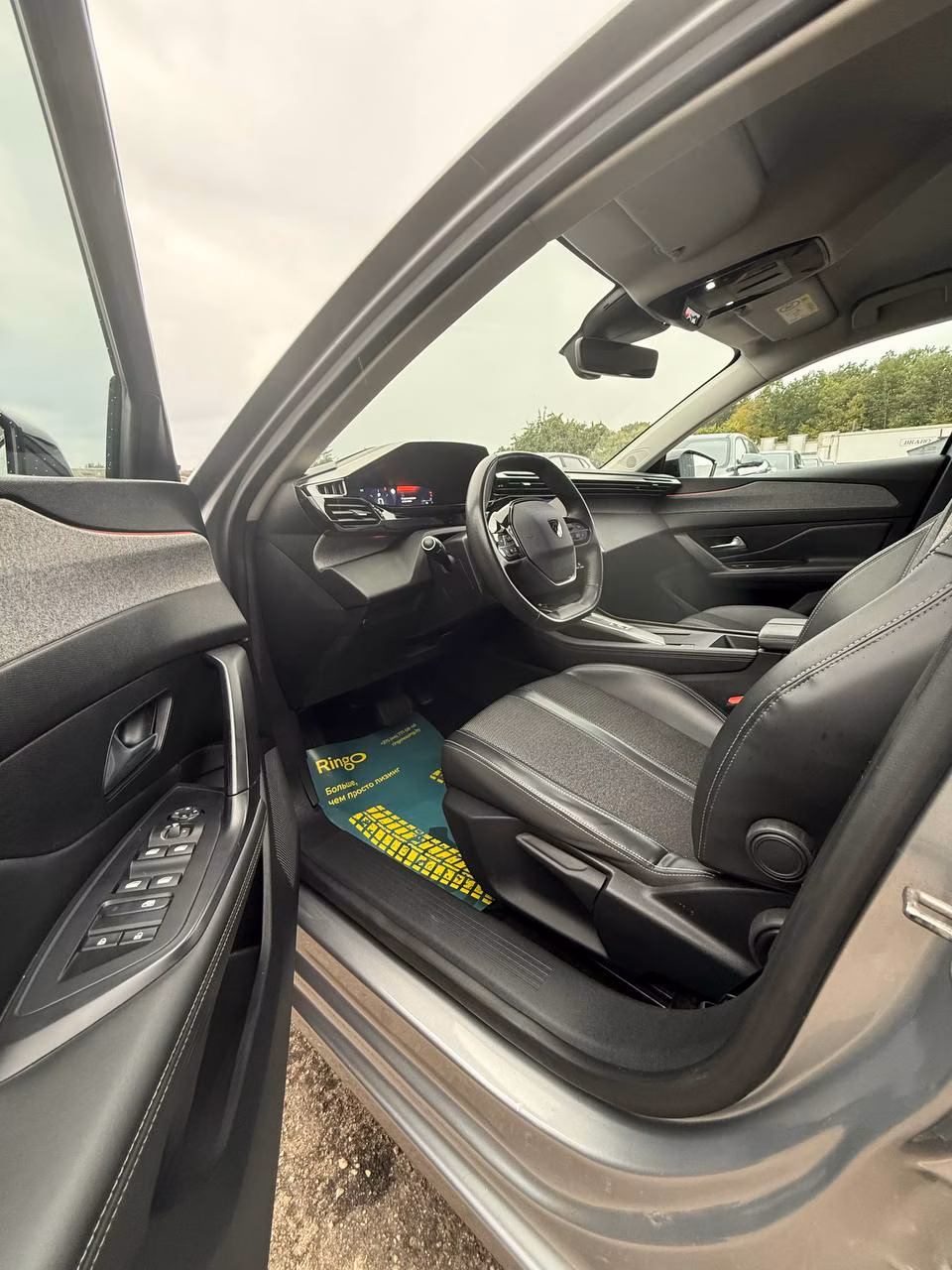 Peugeot 308 фото 12