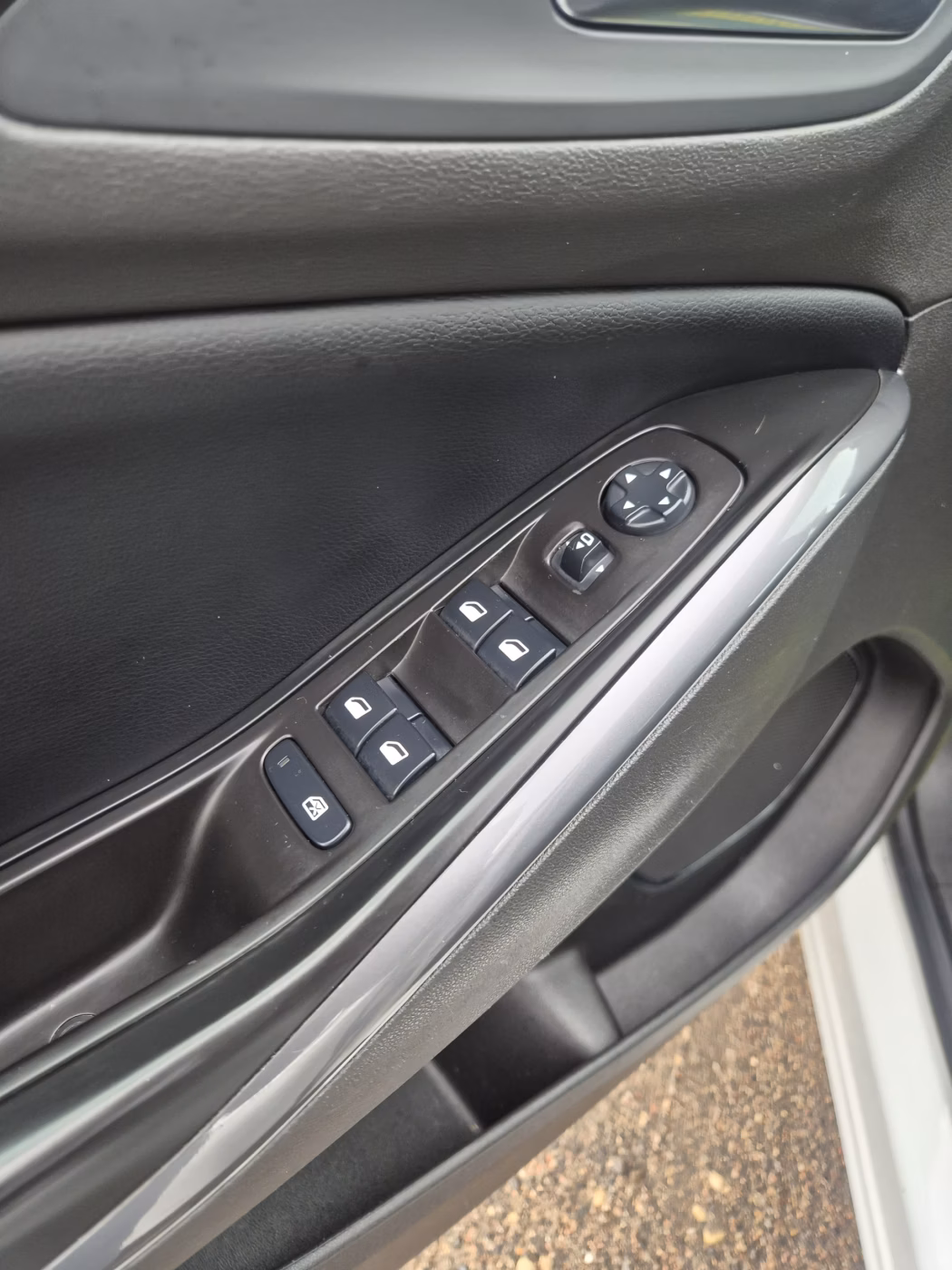 Opel Grandland X фото 8