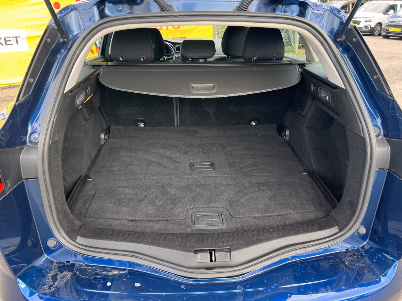 Renault Megane фото 9