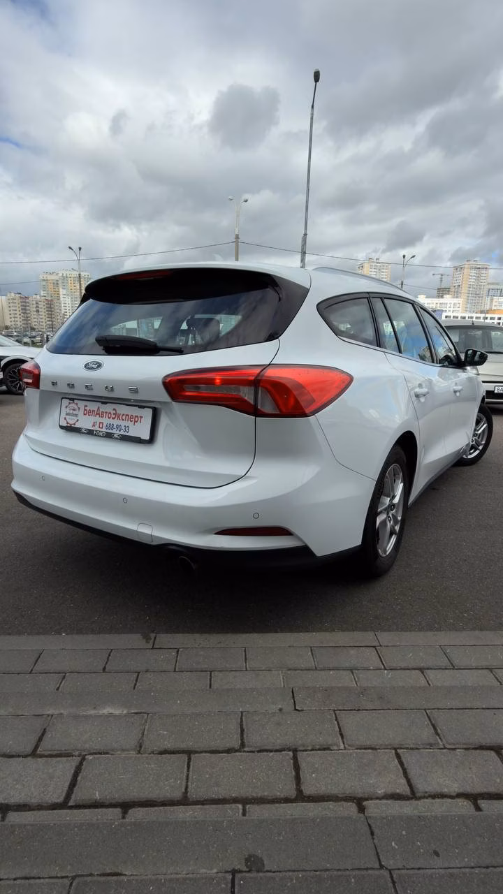 Ford Focus фото 7